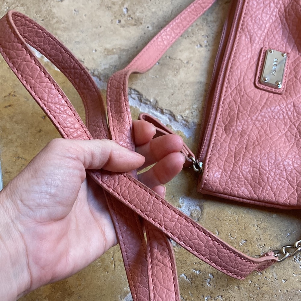 💵3 for $20✅Nine West peach colored handbag purse - Picture 8 of 10